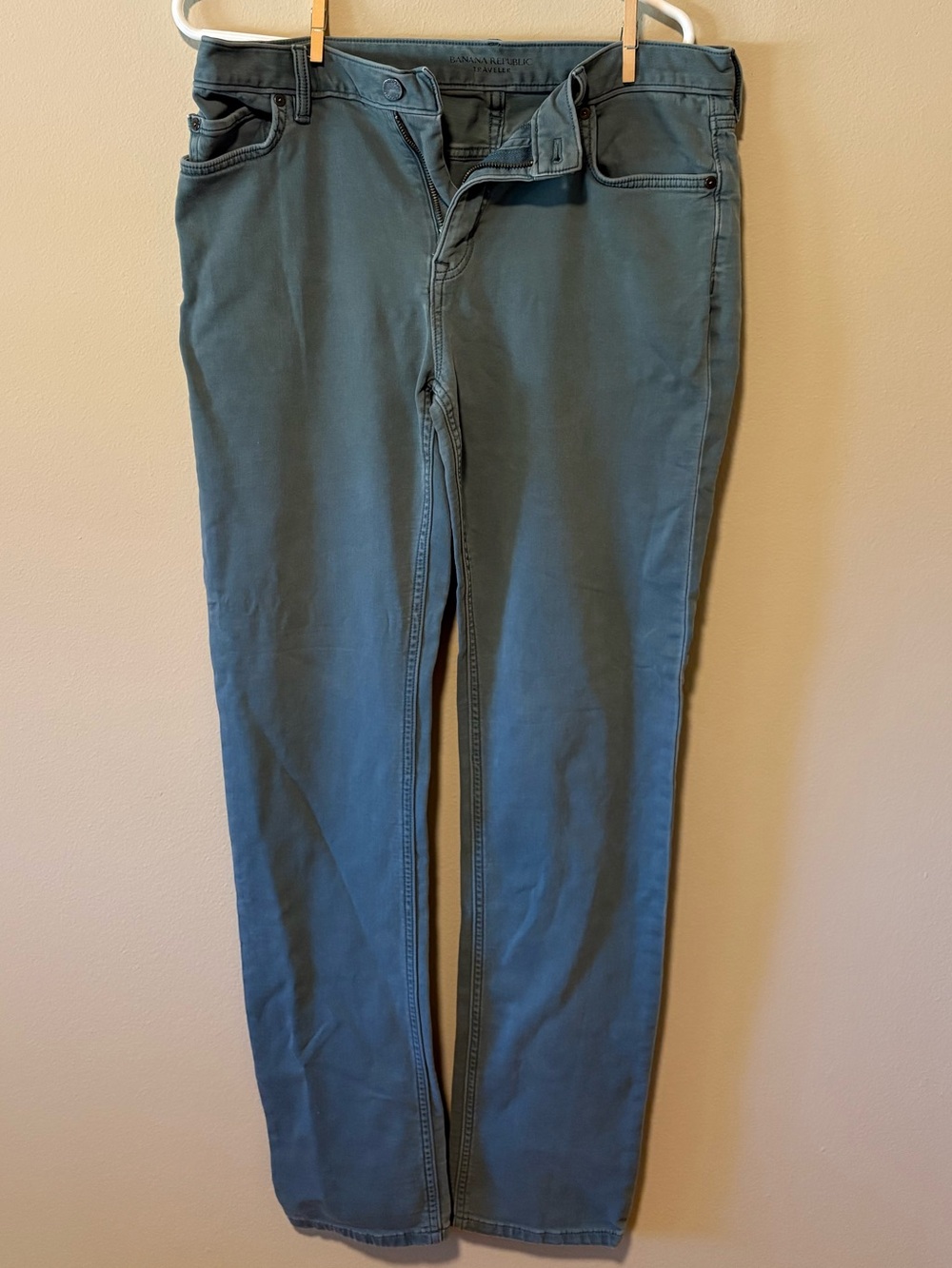 Banana Republic Men’s Traveler Jeans Slim Fit Dark Olive Green Wash 32 x 34
